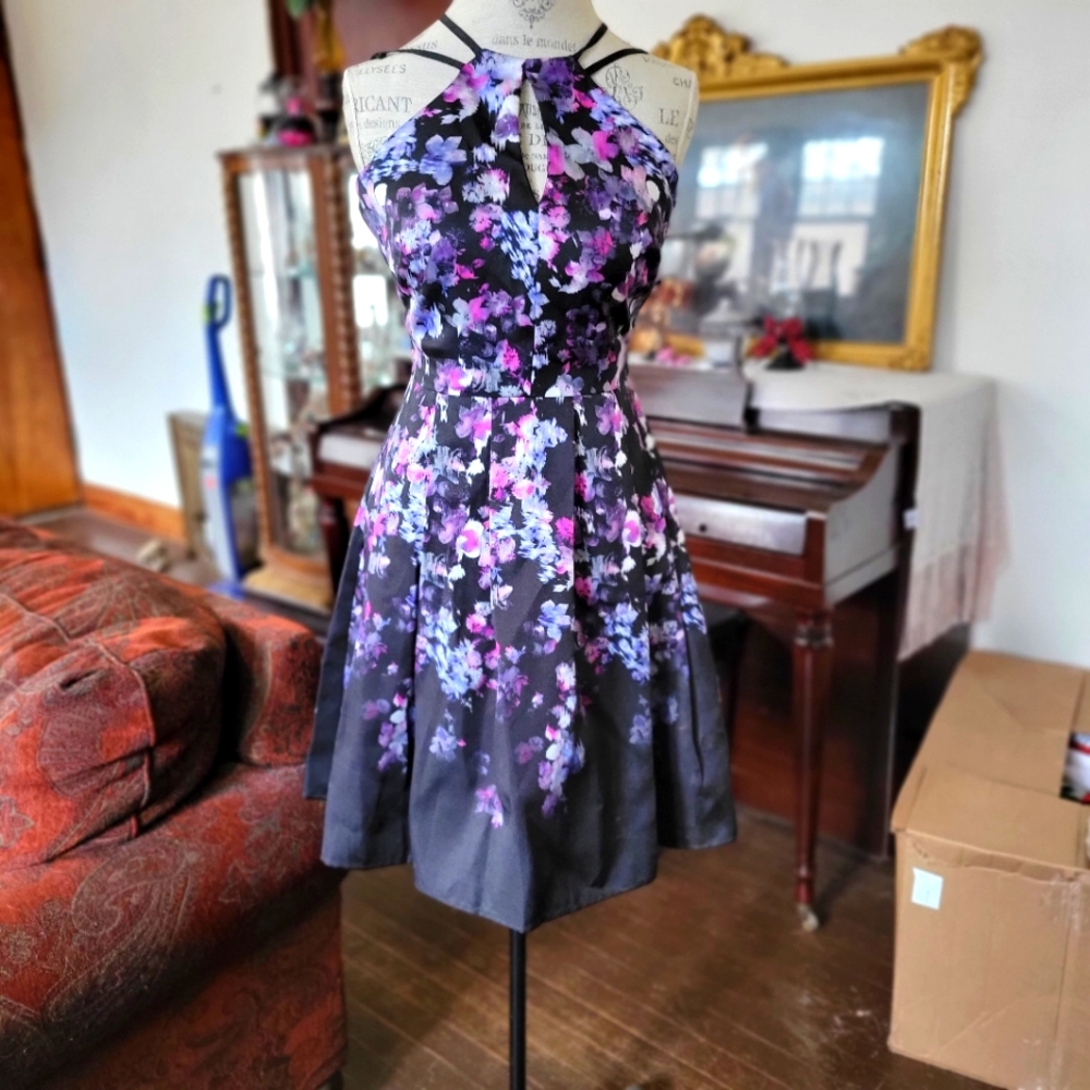 Morgan & Co formal prom dress